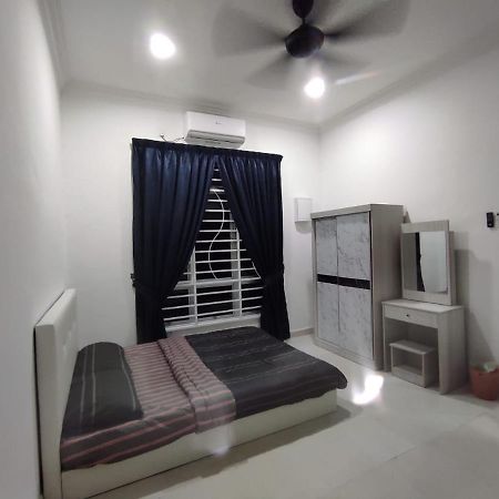 Bb D'Velodrom Homestay Dungun Exteriör bild