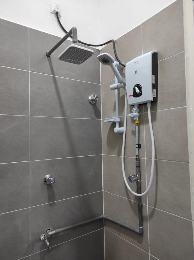 Bb D'Velodrom Homestay Dungun Exteriör bild